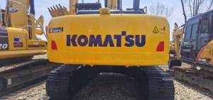 Komatsu เครื่องขุดไฮดรอลิก PC240-8 25ตัน240-8มือสองพร้อมส่วนประกอบหลักของเกียร์มอเตอร์จากญี่ปุ่น - Product Image 3
