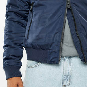 Chaqueta de invierno de nuevo diseño de moda Chaqueta de bombardero de ropa de abrigo fácil de usar más vendida para hombres - Product Image 5