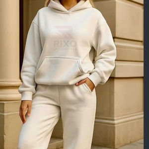 Chándales Casuales con Capucha para Mujer, Diseño Personalizado, MOQ Bajo, 100% Algodón, para Uso en Exteriores, Color Sólido, Logotipo Frontal Simple - Product Image 4