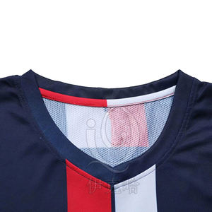 Ensemble d'uniformes de football de haute qualité pour hommes, maillot de football et short de sport pour l'entraînement - Product Image 2