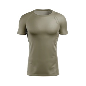 Imprimés résistants à la décoloration, conçus pour résister aux lavages intenses, rash guard à manches courtes pour homme, respirant, avec protection UPF50+ et séchage rapide - Product Image 3