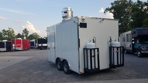 Remorque de cuisine mobile commerciale entièrement équipée, blanche, 8,5' x 14', avec appareils électroménagers, à vendre - Product Image 2
