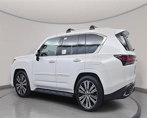 Lexus LX 600 Luxe 4D Sport Utility d'occasion 2025 - Prêt à être expédié - Product Image 3