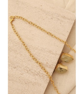 Elegante Collar Clásico de Piedras con Cadena de Eslabones para Mujer, Diseño Atemporal y Piedras Brillantes para Uso Diario y Ocasiones Especiales - Product Image 5