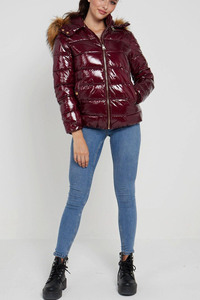 Top Quality Customized Logo Burgundy Elastic Waist Shiny Puffer Jacket With Fur On Hood North Winter Warm Outdoor Bubble Jacket - Product Image 6