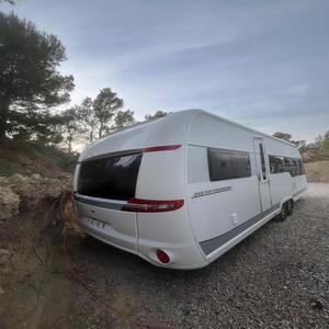 Caravanes de loisirs de qualité supérieure, conçues pour les voyageurs exigeants en matière de confort, de sécurité et de valeur longue durée. - Product Image 3