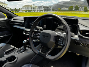 Coupé Sport 2 Portes Haute Performance 2024, Moteur Essence V8 5.0L, Transmission Automatique, Édition Premium Sombre, Cuir Droit - Product Image 5