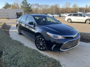 Toyota Avalon XLE FWD d'occasion propre 2018 - Product Image 2