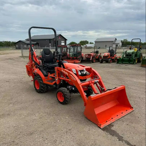 Tractor Utilitario Compacto Kubota BX23S de Alta Eficiencia con Tracción en las 4 Ruedas, Cargador y Retroexcavadora para Agricultura, Paisajismo y Construcción - Product Image 3