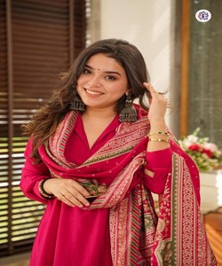NEW ARRIVAL SOUTH COTTON PLAIN TOP BOTTOM WITH PRINTED DUPATTA FESTIVE WEAR KURTA WHOLESALE PRICE ETHNIC GARMENT <b>PINK</b> - Product Image 3