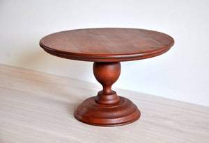 Support à gâteau en bois durable et écologique, fabriqué à la main, pour les événements, les cafés et les présentoirs de boulangerie - Product Image 2