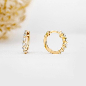 Mejor Oferta, Pendientes de Aro con Diamantes Cultivados en Laboratorio con Certificación IGI VVS, con Oro de 14k, Estilo Minimalista y Lujoso para Mujer a Bajo Precio - Product Image 1