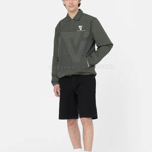 2025 Nuevo diseño Chaqueta deportiva de moda para hombre Estilo de calle Precio al por mayor Logotipo frontal Ropa de invierno Hecho en Pakistán - Product Image 3