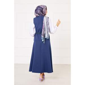 Hijab doble con falda abotonada cruzada índigo, conjunto de 2 piezas con decoración de patrón - Product Image 2