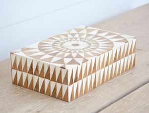 Cajas de almacenamiento de resina hechas a mano con tapa, organizador decorativo para armario, mesa, sala de estar, accesorios de armario de resina - Product Image 4