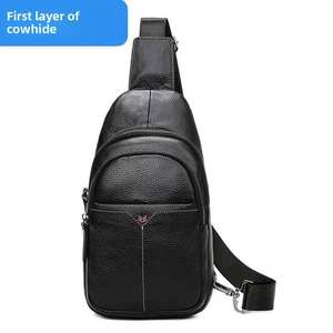 Sac de voyage en cuir à la mode pour hommes et femmes Design léger et durable avec fermeture à glissière sécurisée - Product Image 2