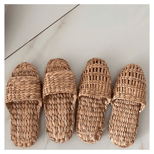 Pantuflas de Jacinto de Agua, Mules Tejidas de Jacinto de Agua con Suela de PU para Habitaciones de Huéspedes y Uso Doméstico, Vietnam - Product Image 6