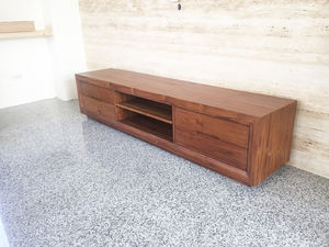 Magnifique meuble TV classique en teck avec 4 tiroirs pour le salon - Product Image 3