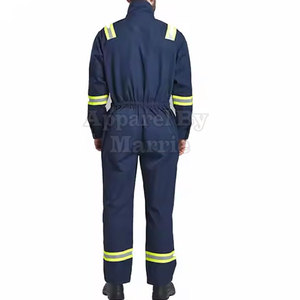 Uniformes de Trabajo Ergonómicos con Diseño de Movimiento para Personal de Línea de Ensamblaje y Servicio Técnico - Product Image 4