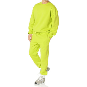 Essentials Hombres Oversized-Fit Crewneck Sudadera (Disponible en Big & Tall) chándal sudadera temporada Invierno - Product Image 2
