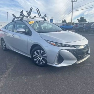 Usado 2022 T * oyota Prius Prime LE - Product Image 1