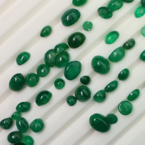 Fabricación de piedras preciosas sueltas cabujón Esmeralda Swat natural para fabricante de joyería - Product Image 4