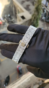 Montre de luxe en acier inoxydable avec diamants en moissanite, entièrement sertie, accent rose, affichage de l'heure et de la date, mécanique haut de gamme - Product Image 2