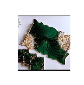 ถาดเรซิ่นใสพร้อมดอกไม้แห้งฝังอยู่ในตัว สร้างความสวยงามอย่างเป็นธรรมชาติ เหมาะสำหรับเป็นของขวัญและของตกแต่ง - Product Image 4