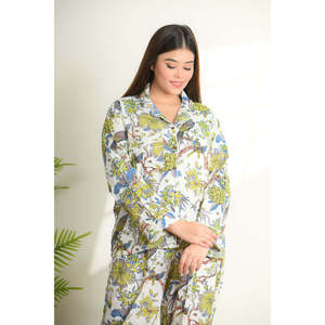 Ensemble pyjama doux tissé à imprimé floral et motif oiseau, respirant, taille élastique, boutonné, personnalisable, vêtements d'intérieur de nuit, 2 pièces, manches longues, 3D - Product Image 1