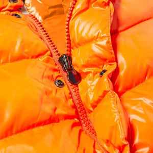 Veste matelassée sans manches ajustée pour homme 2025 pour l'automne et l'hiver, col montant, fermeture éclair, veste en toile brillante, vêtements d'extérieur - Product Image 2