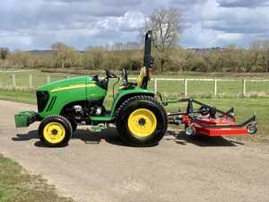 Para John for Deere 3720 Tractor de ruedas usado con componentes centrales Motor Categoría de producto Tractores usados - Product Image 3