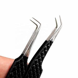 Pince à épiler de précision en acier inoxydable, pointe dentée, manche noir, angle 45/90 degrés, outils pour extensions de cils - Product Image 1