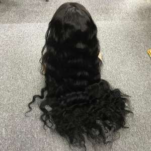 Perruque de cheveux humains ondulés naturels longs noirs la plus vendue fermeture de dentelle de cheveux bruts vierges non traités un donneur - Product Image 4