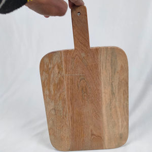 Planche à découper en bois naturel, nouvelle conception classique, revêtement émaillé, personnalisée par crafts galore - Product Image 1