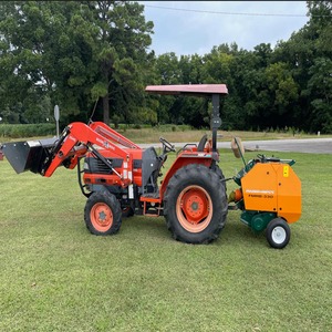 Presse à foin agricole avec compatibilité tracteur et taille de balle réglable pour une performance polyvalente sur le terrain - Product Image 5