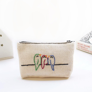 Bolsa de lino bordada a mano con bordado Mochila de lino de diferentes colores 100% Lino lavado suave OEM Hecho en Vietnam - Product Image 2