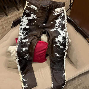 Pantalon en cuir d'hiver pour femmes, style urbain, look élégant, imperméable, de haute qualité, écologique, respirant, pour un usage quotidien - Product Image 1