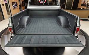 Excelente Camioneta Chevrolet Silverado 4x4 2024 con Transmisión Automática, Neumáticos R17, Asientos de Cuero Oscuro, Diésel Turbo - Product Image 4