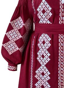 เดรสลำลองปักลายดอกไม้สไตล์ยูเครน แขนยาว คอวีลึก เซ็กซี่ สำหรับฤดูใบไม้ผลิ ปี 2026 ขายดี - Product Image 3