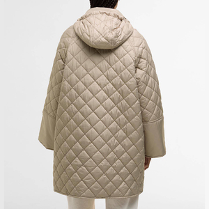 Chaqueta Acolchada Clásica para Mujer, Abrigo Cálido y Cómodo, Chaqueta Acolchada de Nailon 2026 con Cierre Completo, Estilo Urbano, Personalizable OEM - Product Image 3