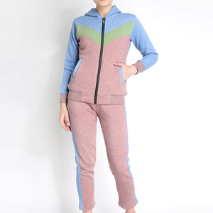 Set due pezzi di ultima generazione tuta corta in cotone 100% con cappuccio <span class=keywords><strong>sostenibile</strong></span> da <span class=keywords><strong>donna</strong></span> - Product Image 1