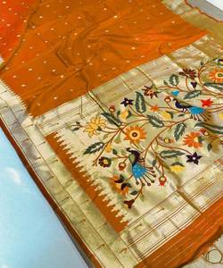 ส่าหรีผ้าฝ้ายที่สวยงามสำหรับผู้หญิงที่มีดีไซน์พิมพ์ลายสวยงามและลุคเจ้าสาวแฟนซีสำหรับงานแต่งงาน - Product Image 3