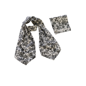 Conjunto de Accesorios para Hombre con Estampado Floral en Blanco y Negro, Pañuelo de Seda, Corbata Ascot, Pañuelo de Bolsillo - Estilo Moderno con Diseño de Puntos, Idea de Regalo - Product Image 3