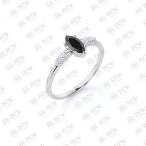 0.40 TCW Marquise Cut Solitaire Or Jaune Prong Réglage Moissanite Bague pour Femmes Anniversaire Cadeau Bande - Product Image 3