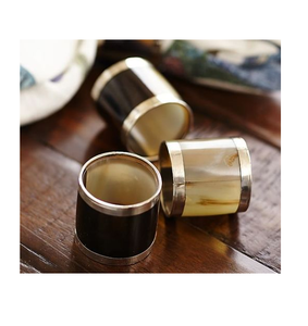 Anneaux de serviette de luxe au design unique en corne naturelle, écologiques, élégants et personnalisables pour la table à manger, la maison, l'hôtel, le restaurant - Product Image 1