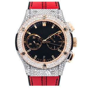 Montre à quartz Moissanite Fashion Iced Out avec fonction date, bracelet en acier inoxydable et cadran en verre - Product Image 1