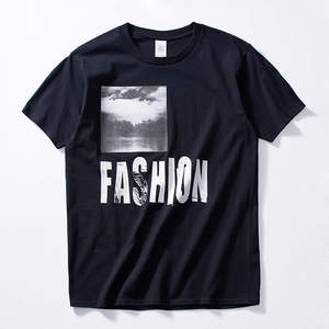 Camiseta de estilo vintage con botones bordados de impresión digital y adornos de borlas - Product Image 6