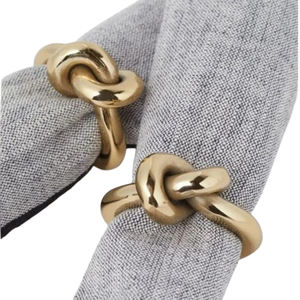 Lot de 2 ronds de serviette de table plaqués or et ronds en aluminium et métal pour les occasions de mariage - Product Image 1