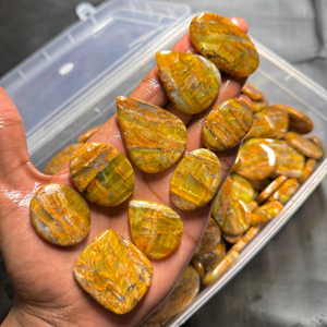 Hermosos cabujones de ópalo imperial sueltos Piedras preciosas azules naturales en tamaños y formas mixtas Cuentas de diamantes - Product Image 1