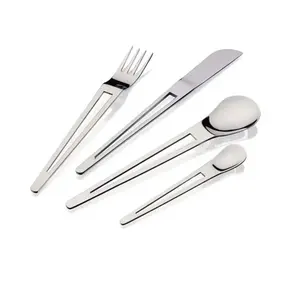 Ensemble de couverts en acier inoxydable de qualité supérieure au design élégant, parfait pour les repas à la maison et les occasions spéciales - Product Image 4